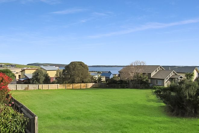 Picture of 58 Shetland Heights Road, SAN REMO VIC 3925