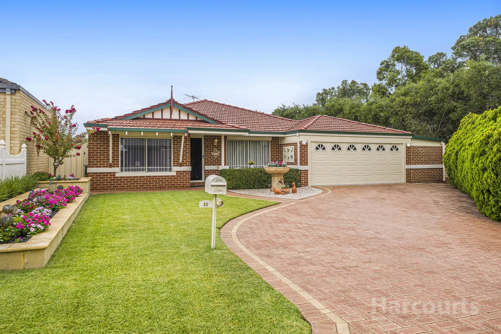 25 Tenement Loop, Hocking WA 6065