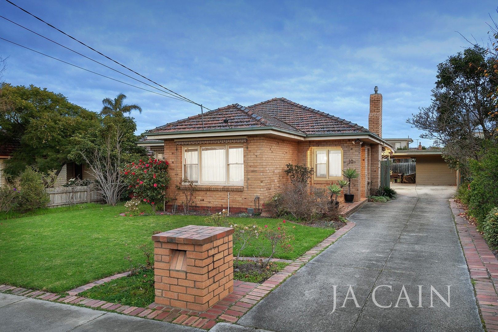 10 Douglas Street, Ashwood VIC 3147, Image 0