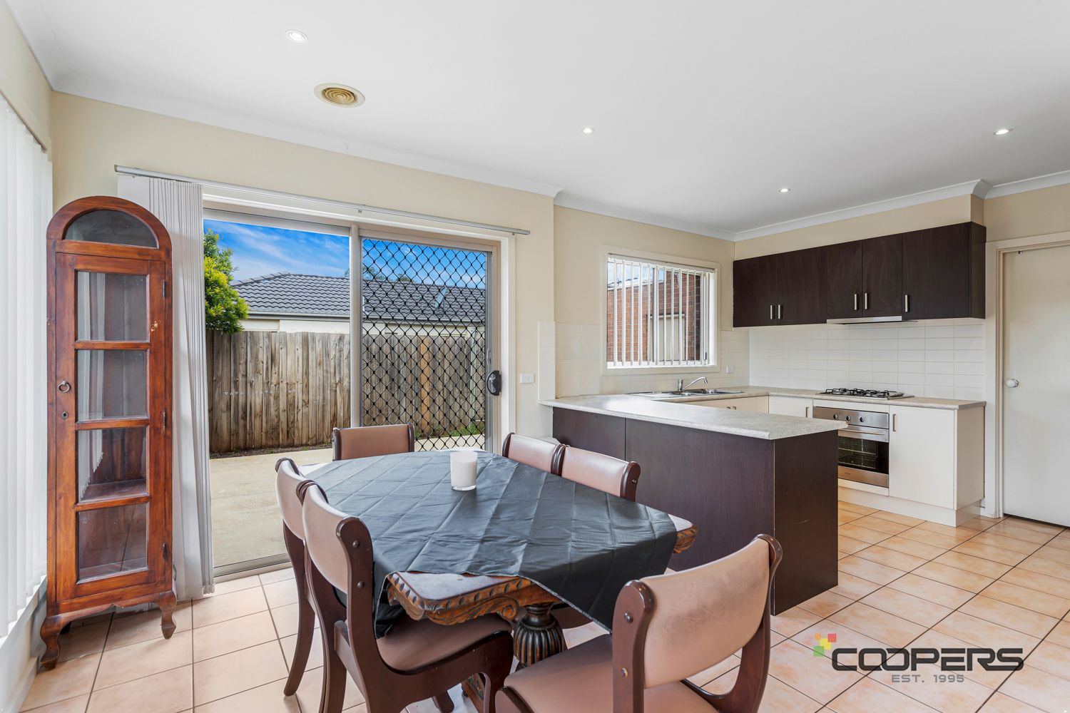 1/6-7 Lydeamore Place, Kurunjang VIC 3337, Image 2