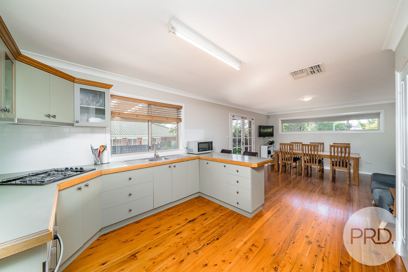 5 Nara Place, Glenfield Park NSW 2650, Image 2