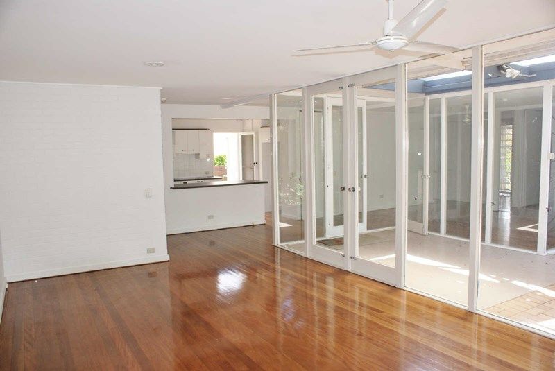 30 Fenchurch Street, Fig Tree Pocket QLD 4069, Image 2