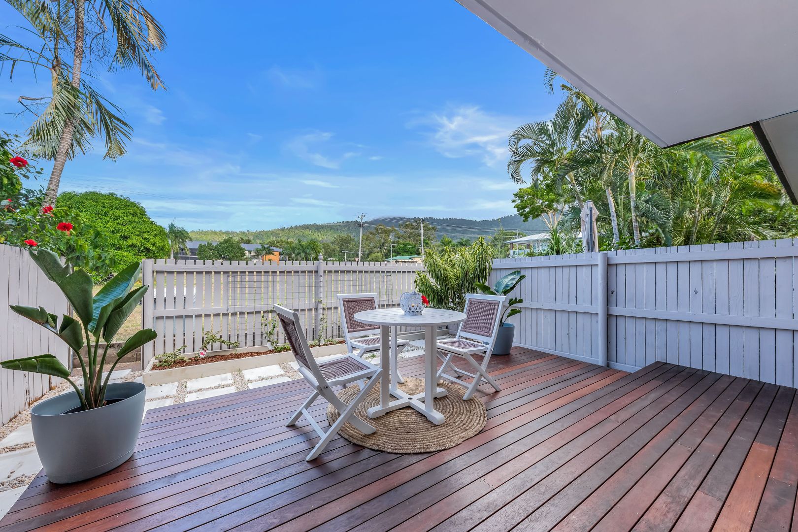 5/5 Pleasant Drive, Cannonvale QLD 4802, Image 2