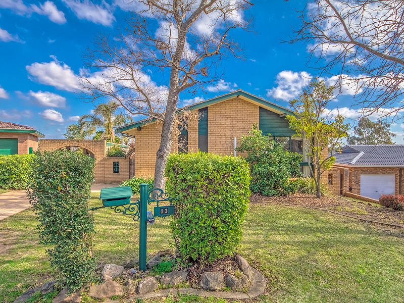 11 Jarrah Avenue, Bradbury NSW 2560, Image 1