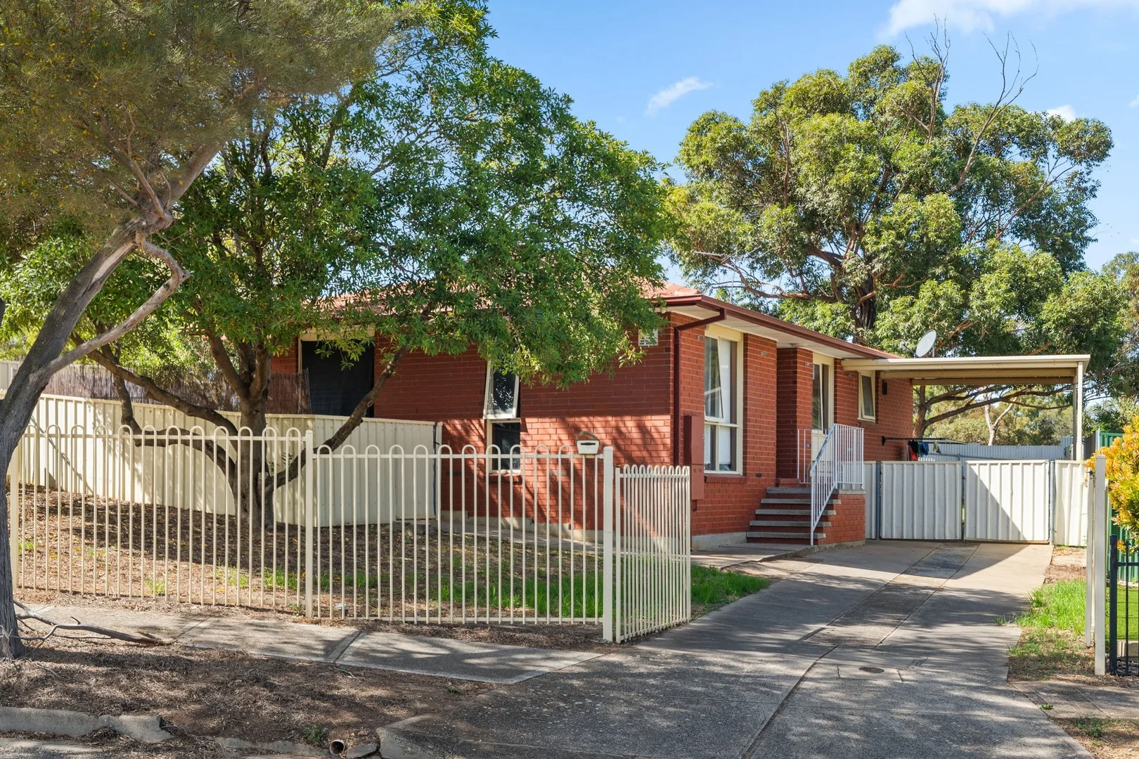 11 Arnhem Crescent, Hackham West SA 5163