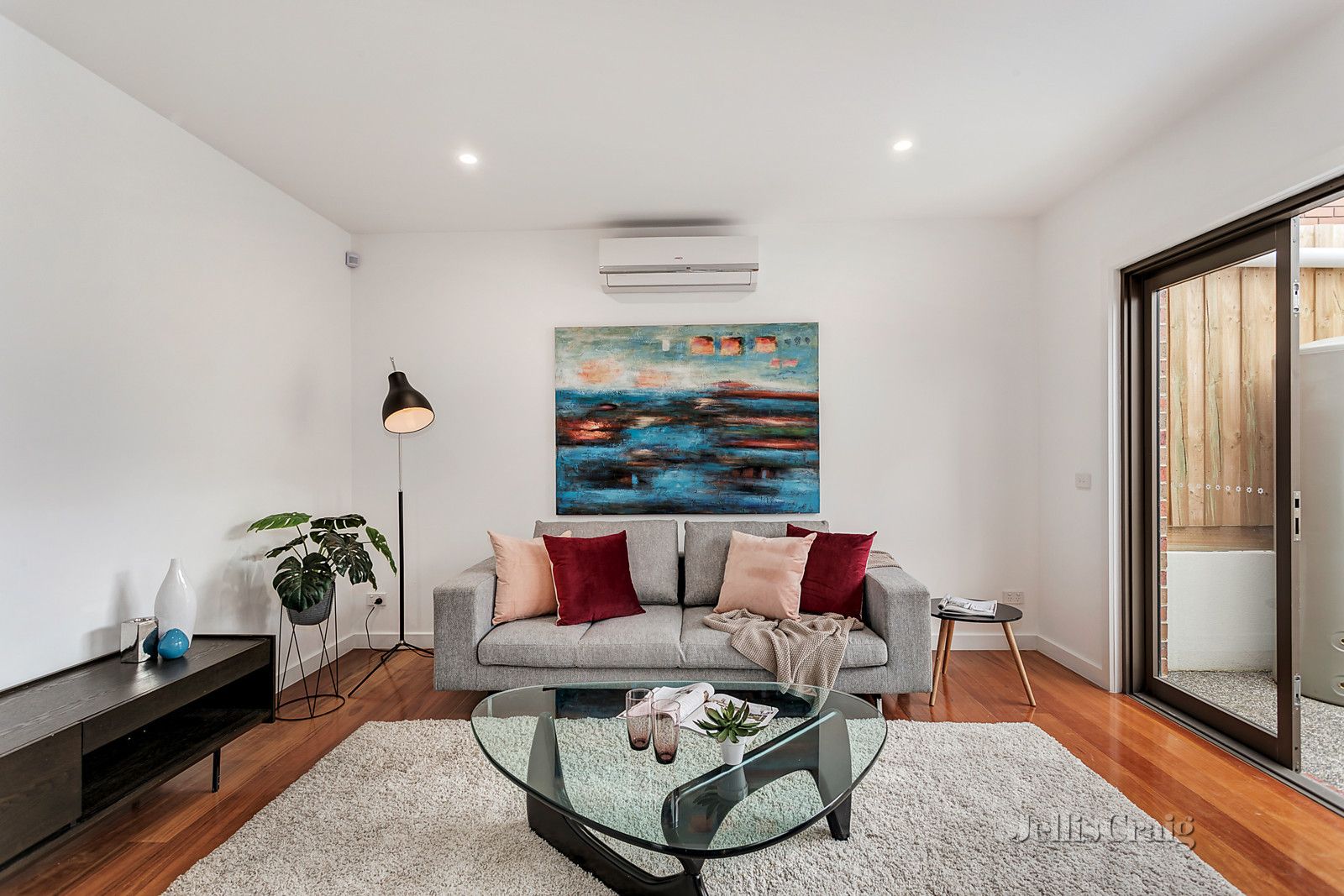 2 bedrooms Townhouse in 2/105 Arthurton Road NORTHCOTE VIC, 3070