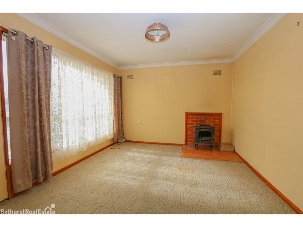 2 Lloyds Road, South Bathurst NSW 2795, Image 1