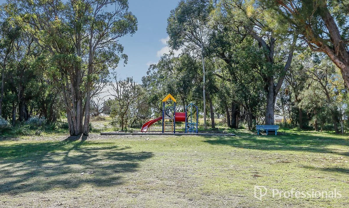 Additional image 3 of 15 Lambertia Crescent, High Wycombe WA 6057