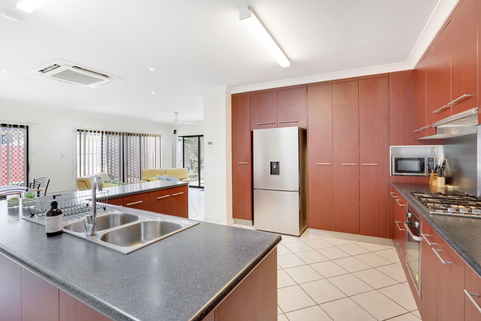 17 Kippen Street, East Mackay QLD 4740 House For Rent 730 Domain