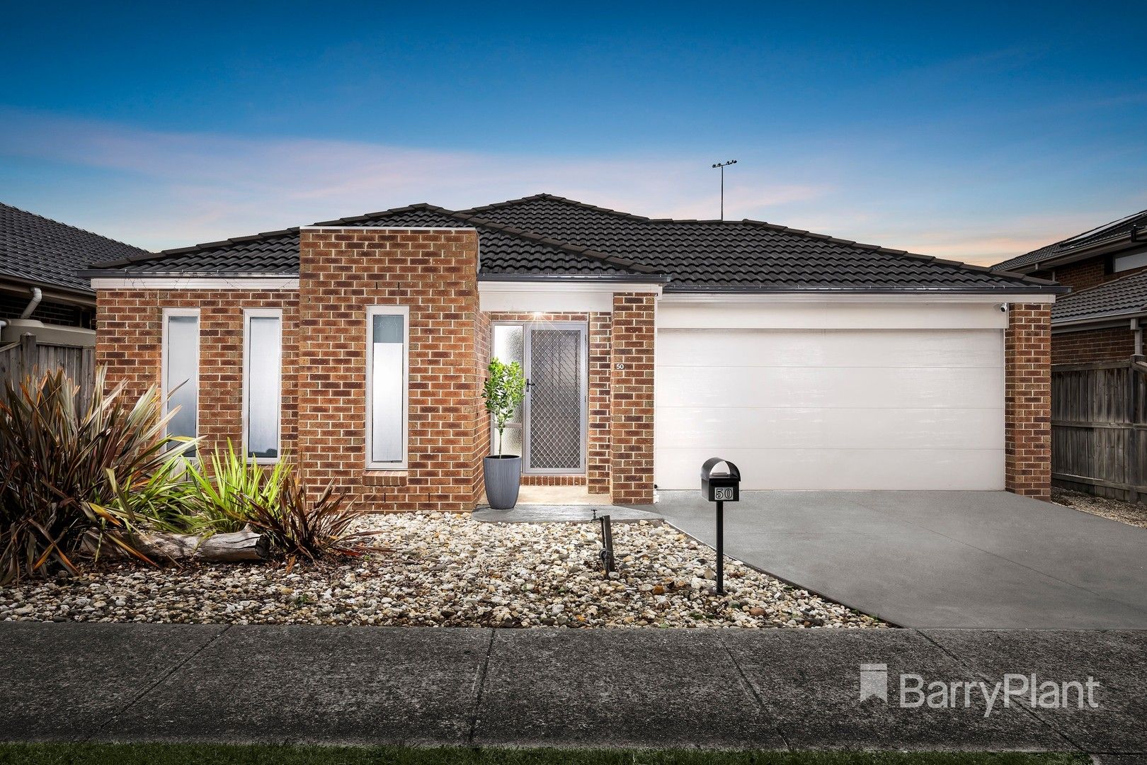 3 bedrooms House in 50 Brinkhill Drive MERNDA VIC, 3754
