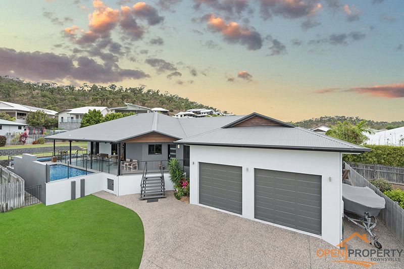 4 bedrooms House in 16 Fuji Ct MOUNT LOUISA QLD, 4814