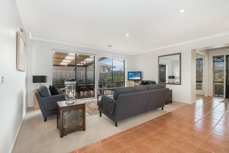 9 Kensei Court, New Gisborne VIC 3438, Image 1