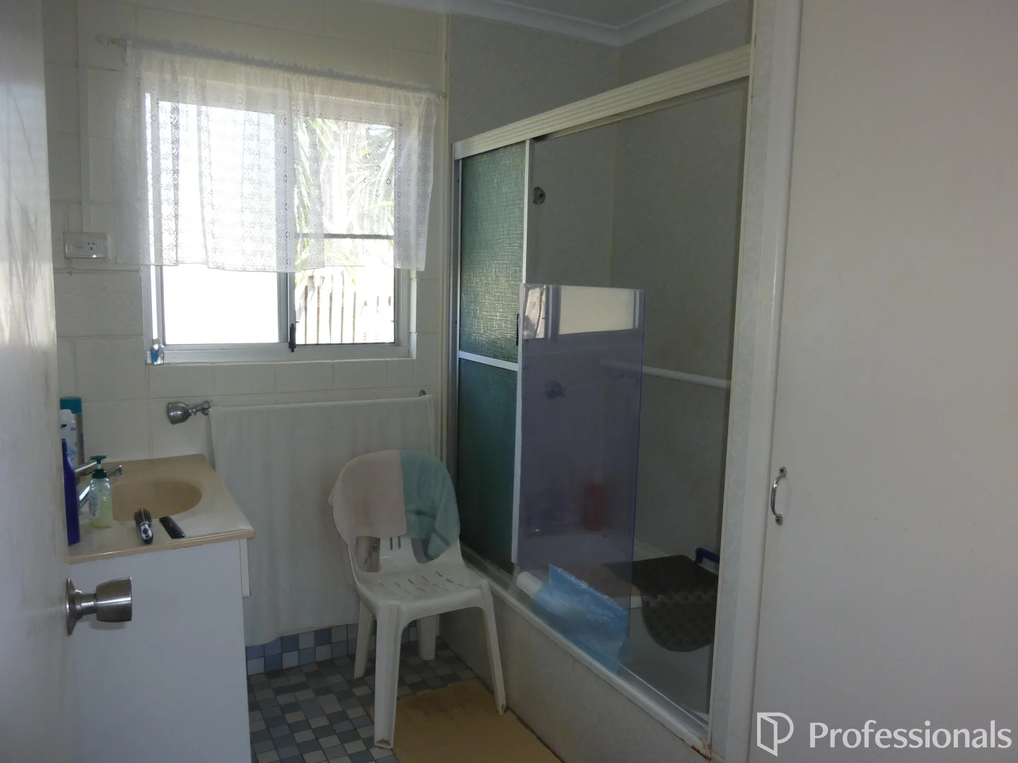 Additional image 21 of 1 & 2/16 Yaralla Avenue, East Mackay QLD 4740