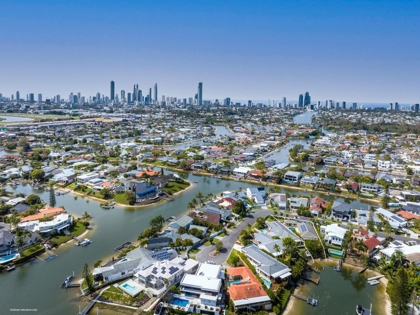 4 bedrooms House in 8 Argyle Crescent SORRENTO QLD, 4217