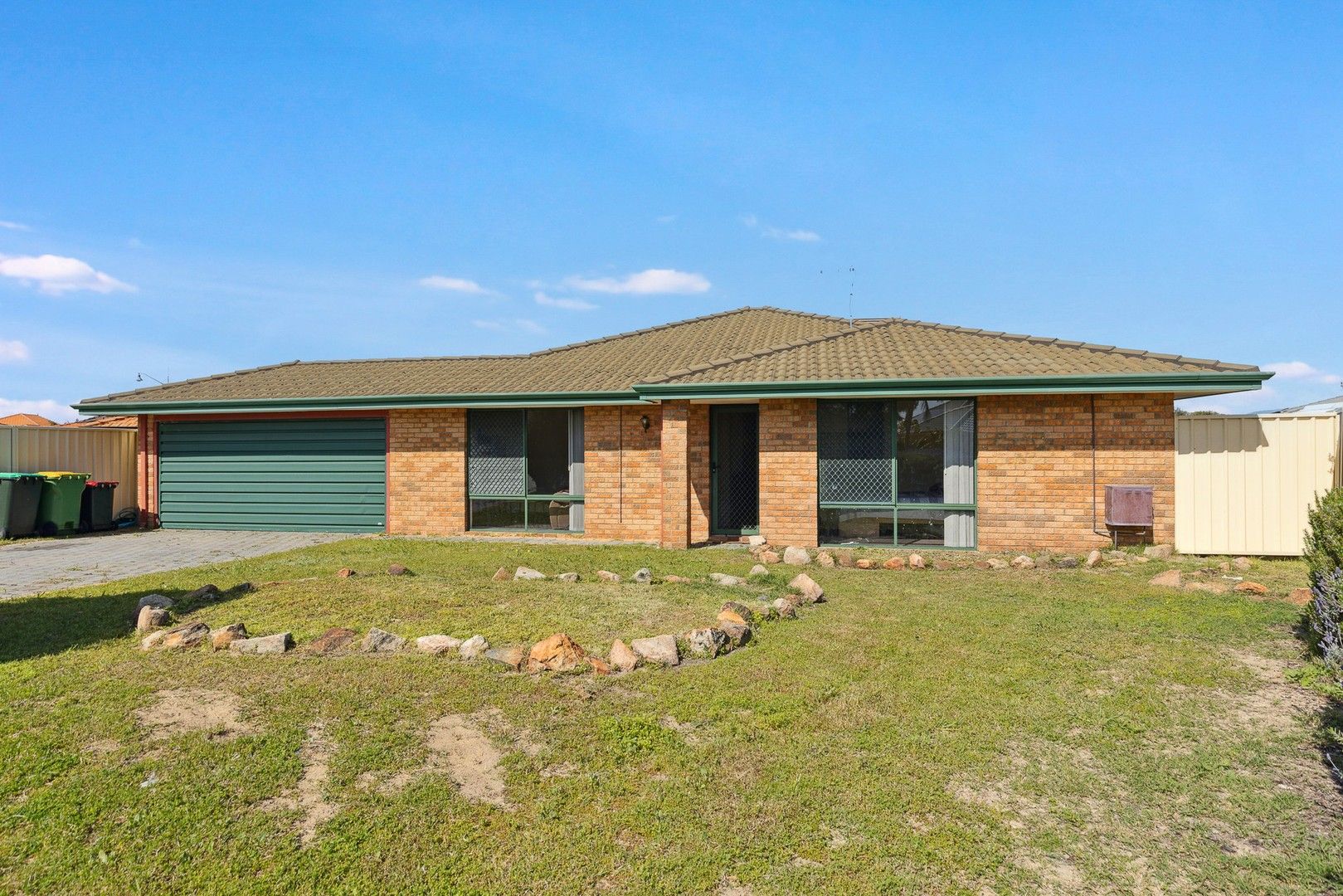4 bedrooms House in 12 Genoa Place SECRET HARBOUR WA, 6173