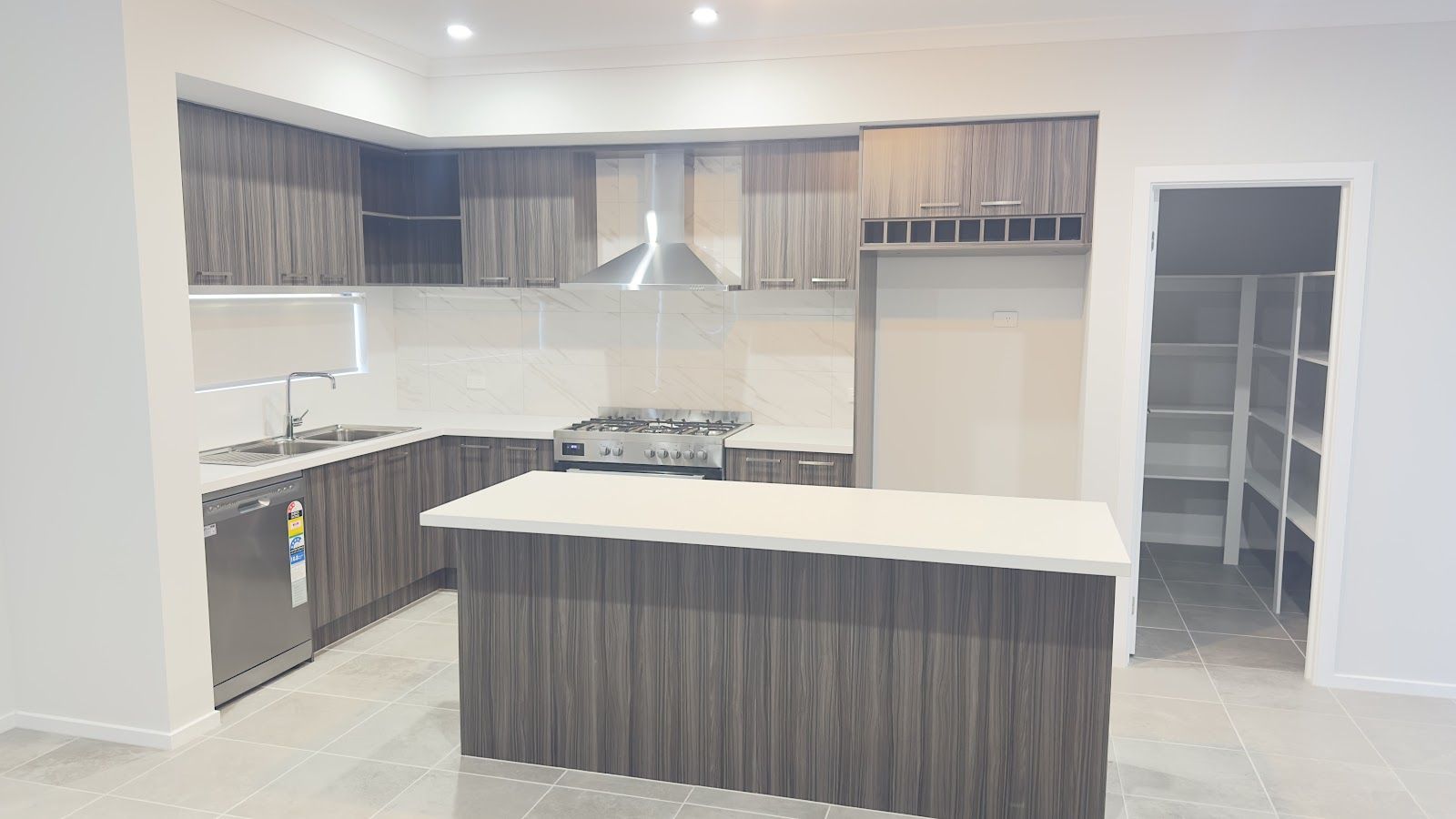 4 bedrooms House in 33 Craigend Street CLYDE NORTH VIC, 3978