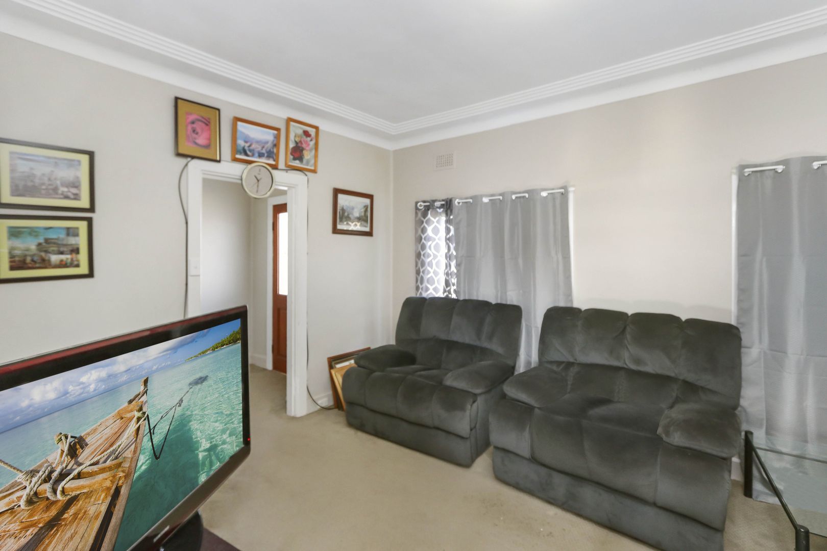 177 Railway Road, West Wyalong NSW 2671, Image 2