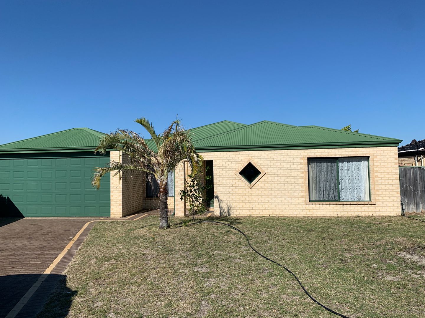 4 bedrooms House in 16 Wester Crescent QUINNS ROCKS WA, 6030