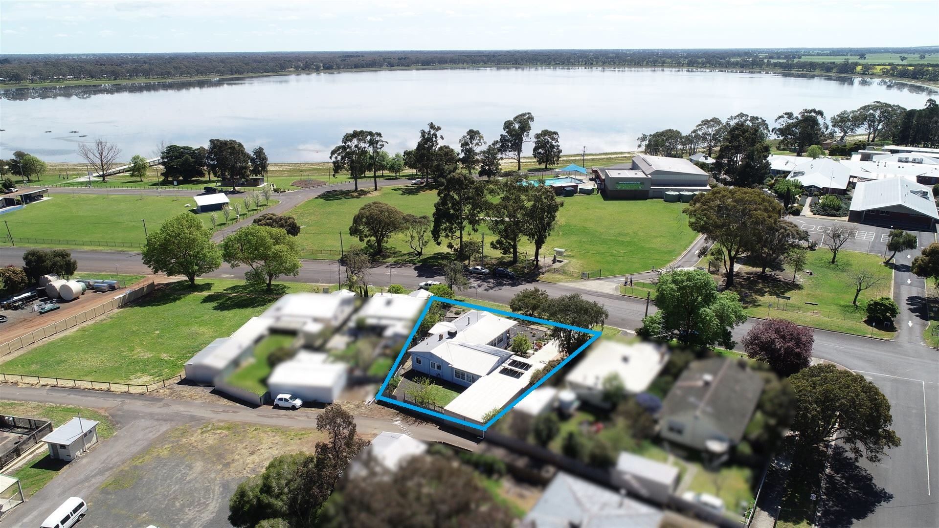 45 Lake Street, Edenhope VIC 3318, Image 2