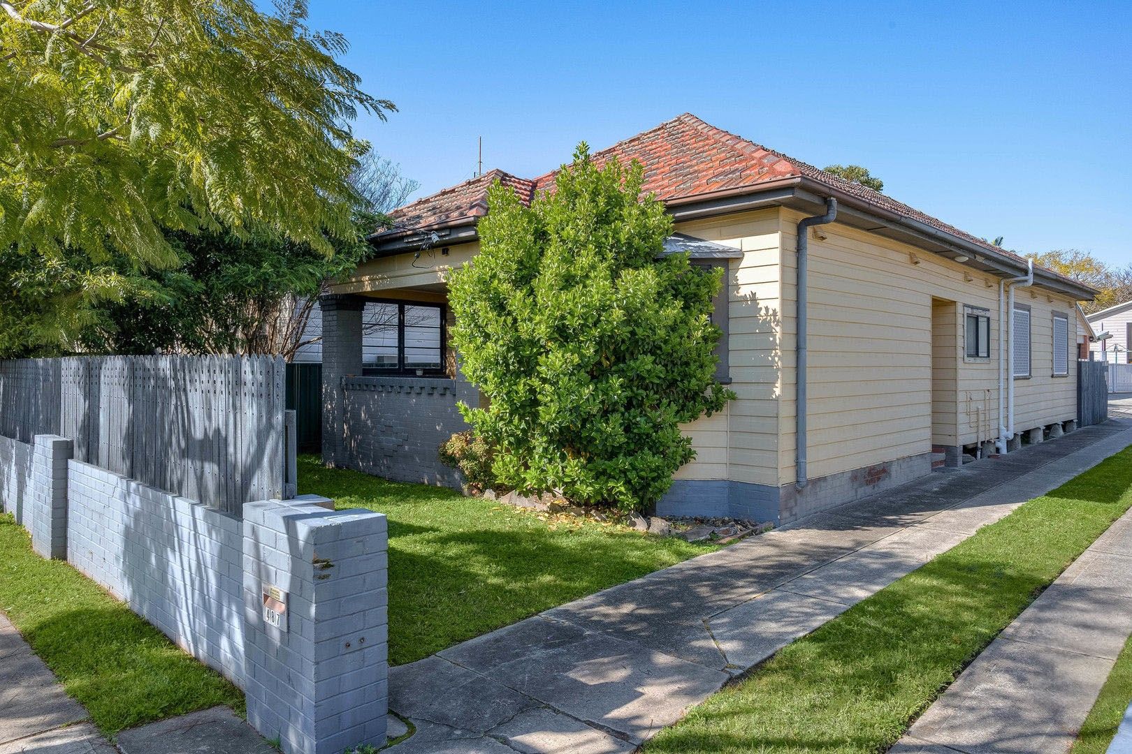 3 bedrooms Apartment / Unit / Flat in 1/487 Glebe Rd ADAMSTOWN NSW, 2289