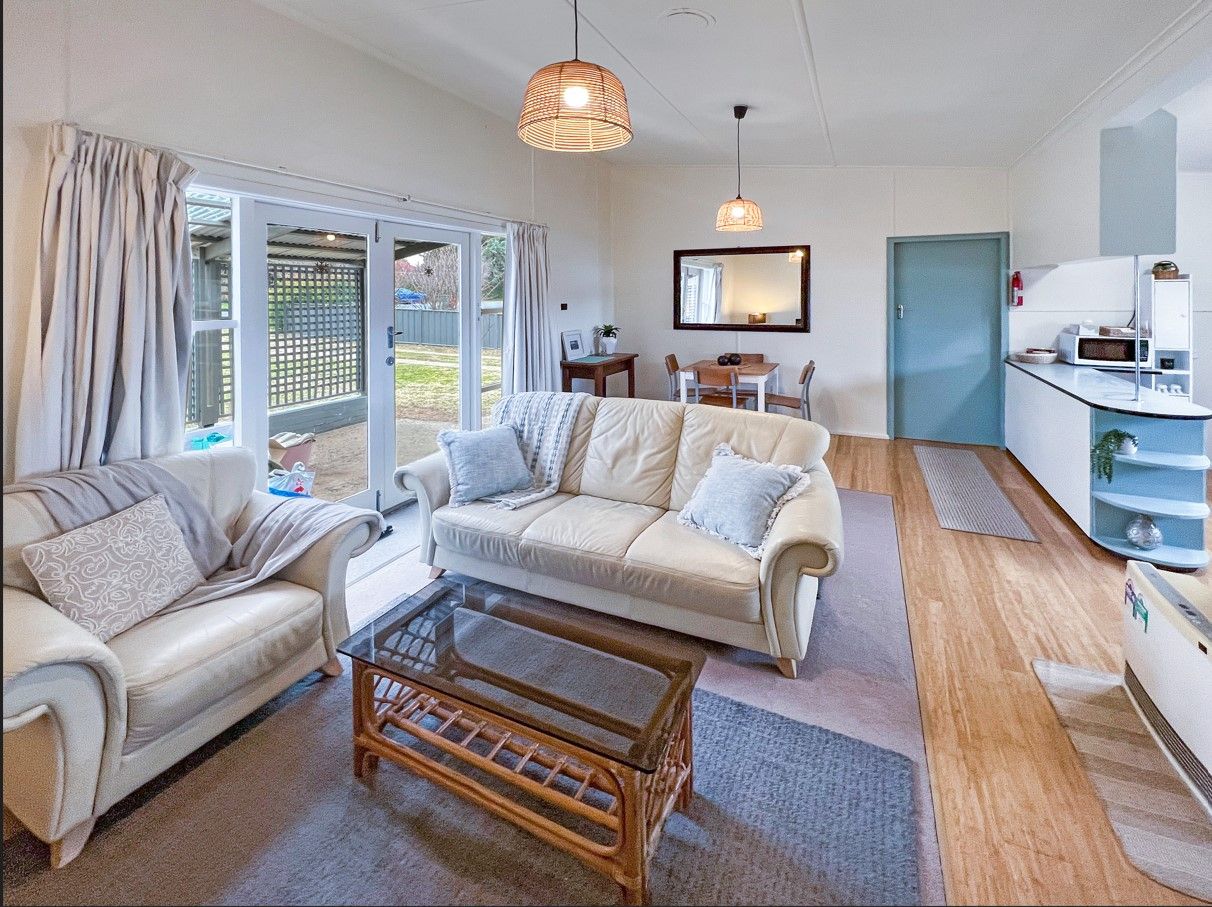 2 bedrooms House in 5 Roberson Street BERRIDALE NSW, 2628