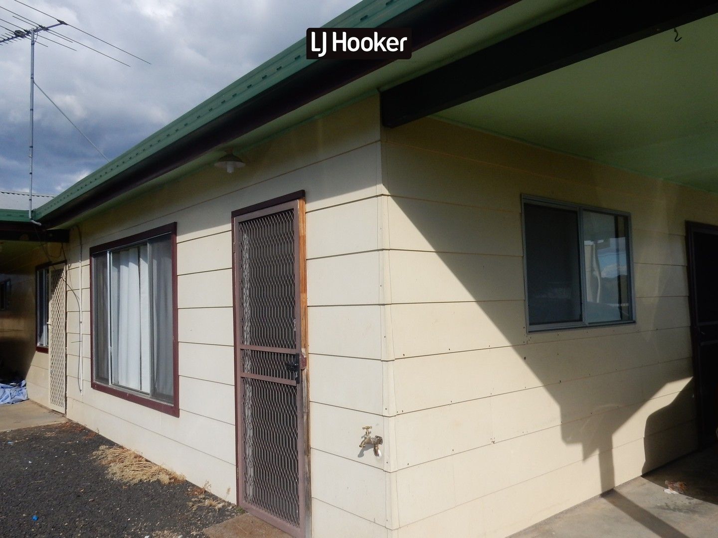 1 bedrooms Apartment / Unit / Flat in 4/44 MacIntyre Street INVERELL NSW, 2360
