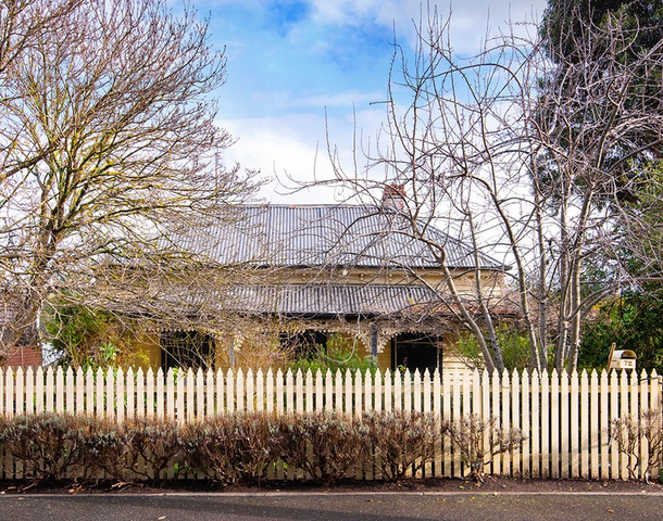 72 Main Road, Hepburn Springs VIC 3461