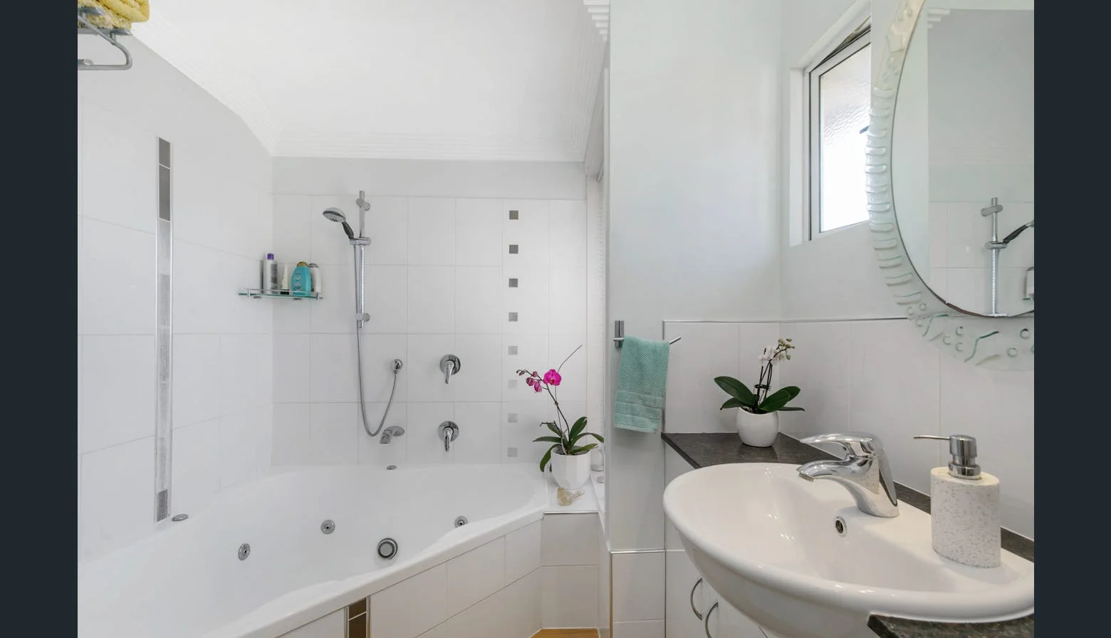 Additional image 6 of 1/100 Mountjoy Terrace, Manly QLD 4179