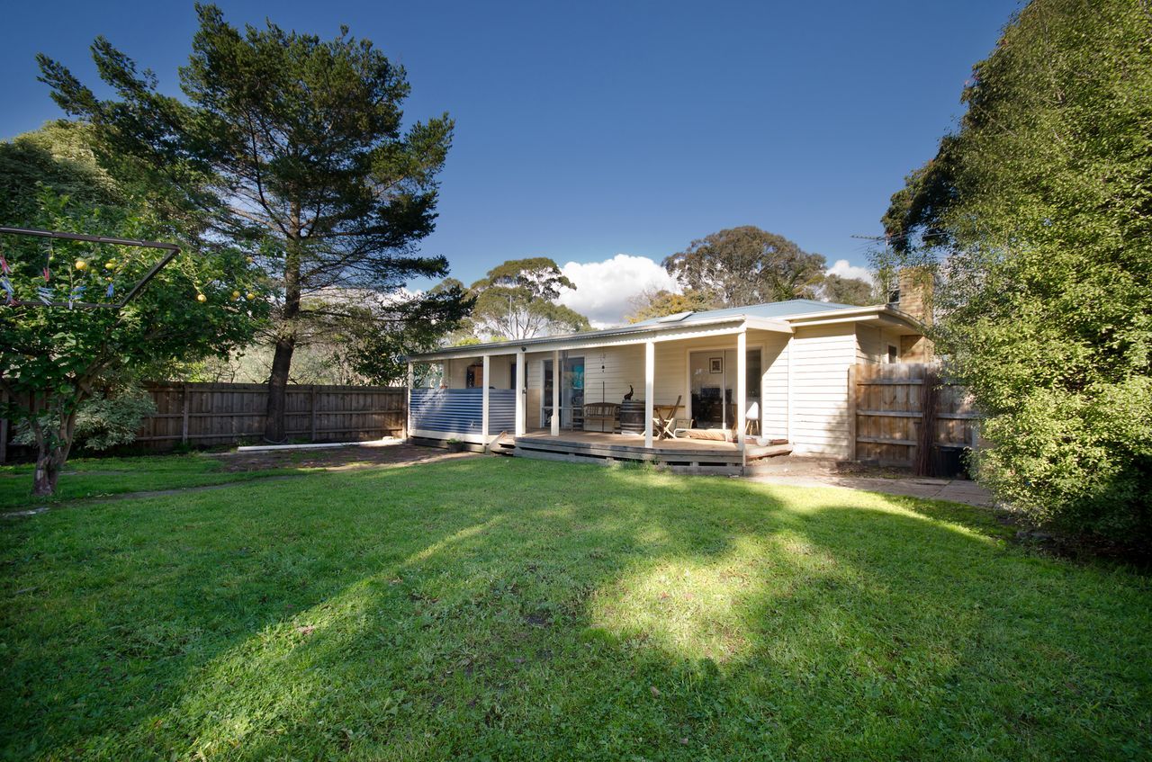 2 bedrooms House in 20 Mount View Road ROSEBUD VIC, 3939