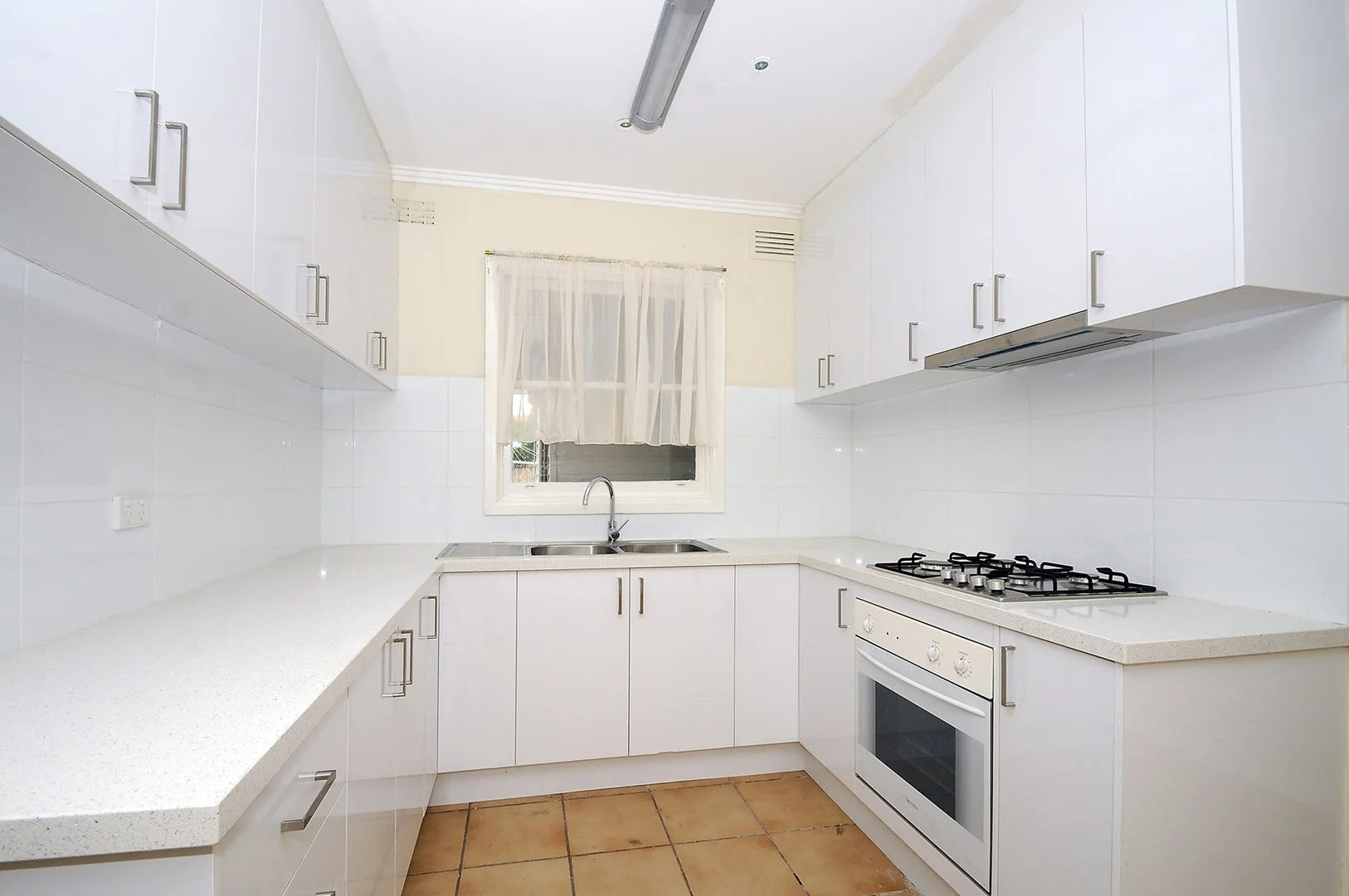 16 Allen Street, Glen Waverley VIC 3150