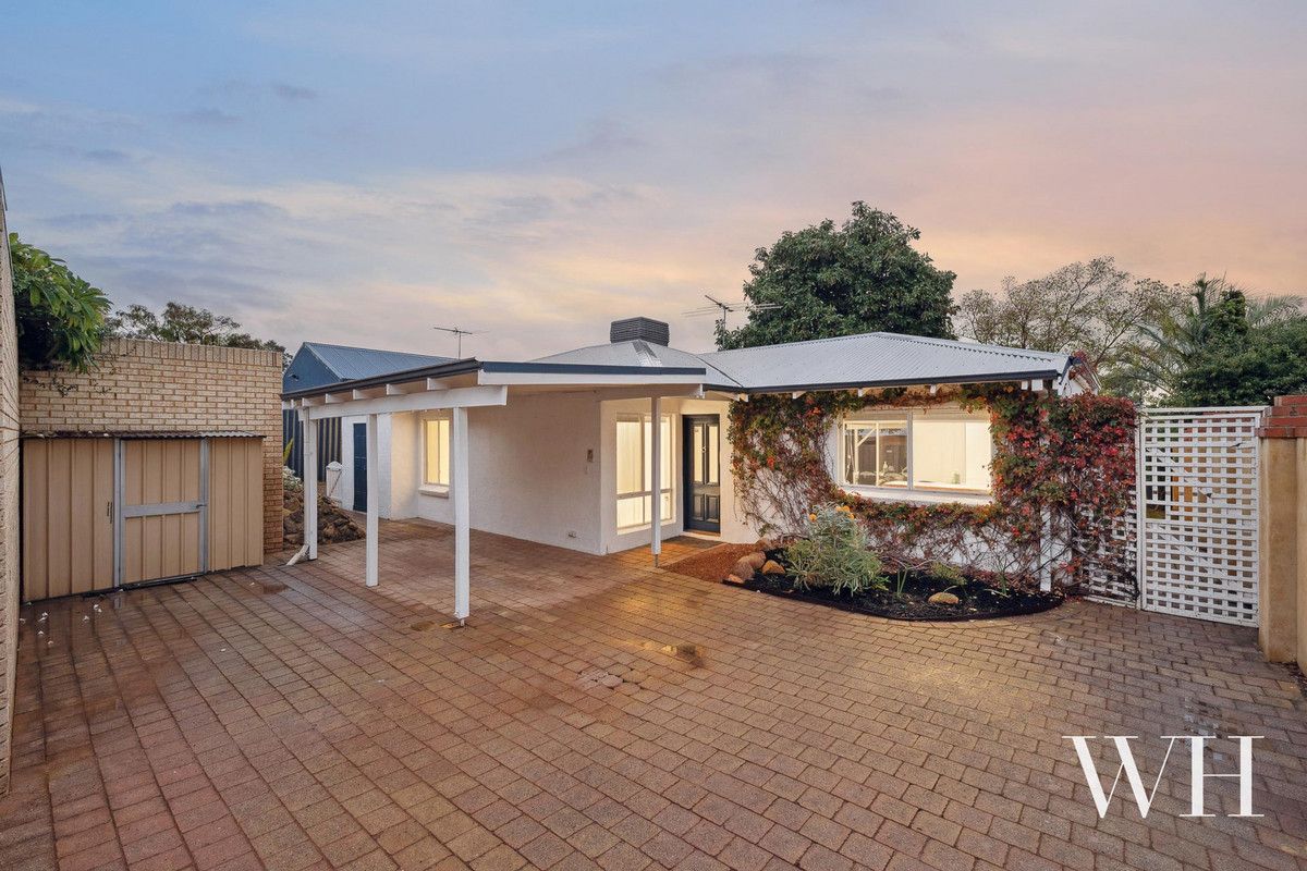 3 bedrooms House in 51B Murray Road BICTON WA, 6157