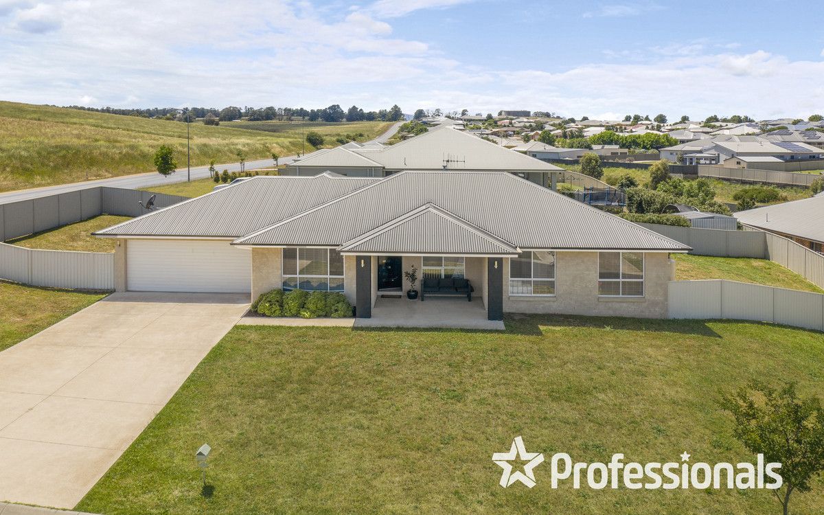 1 She Oak Close, Bathurst NSW 2795, Image 0