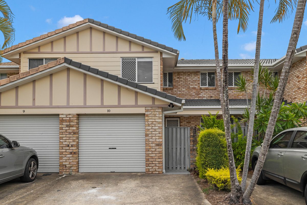3 bedrooms Townhouse in Unit 10/9-15 Harrier Drive BURLEIGH WATERS QLD, 4220