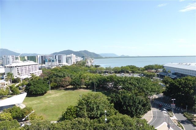86 1 Marlin Parade Cairns City Qld 4870 Apartment For Rent 750 Domain