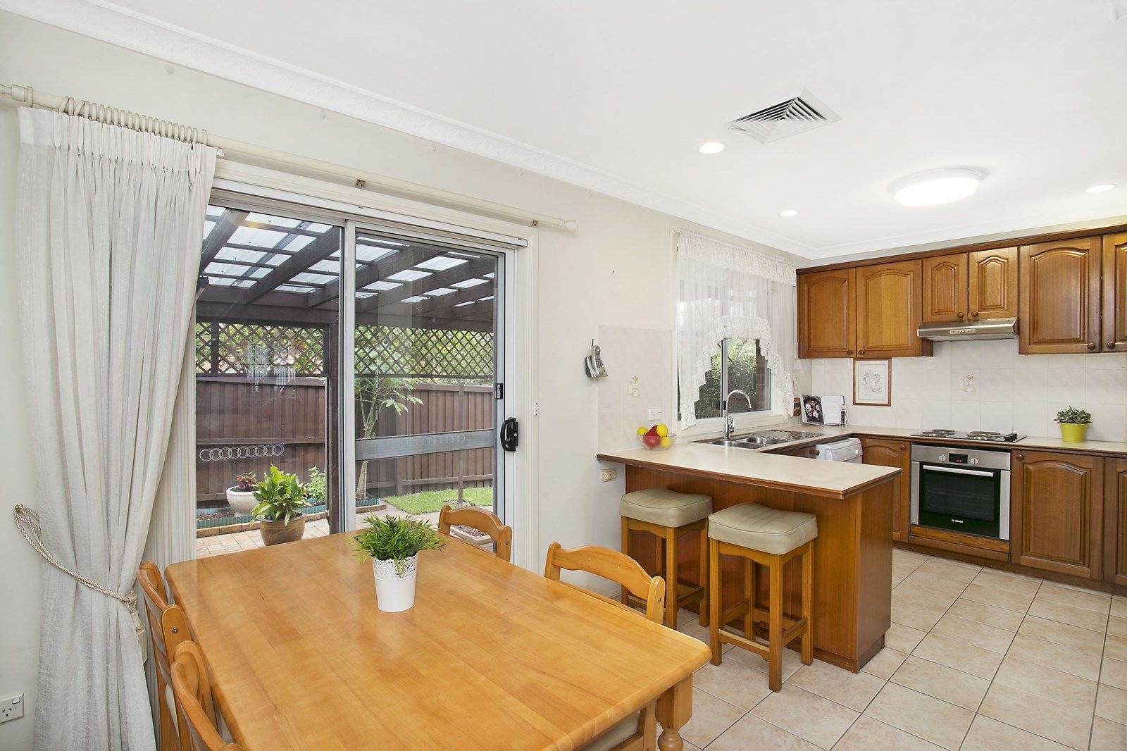 2/20 Homedale Crescent, Connells Point NSW 2221, Image 2