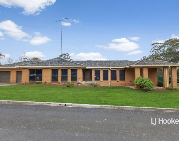 76 Mollison Street, Broadford VIC 3658