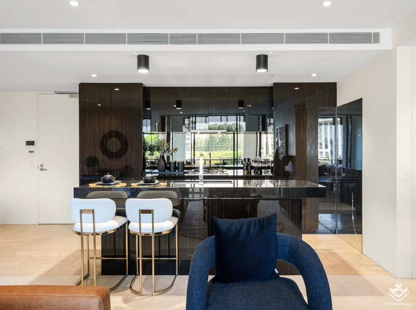 Additional image 10 of ID:21147411/1 Marina Drive, Benowa QLD 4217