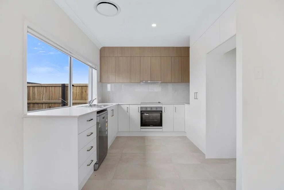 Additional image 10 of 32 Lindeman Crescent, Banya QLD 4551