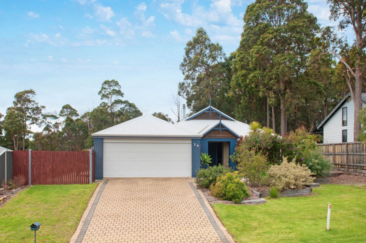 14 Riverslea Drive, Margaret Rive Property History & Address Research