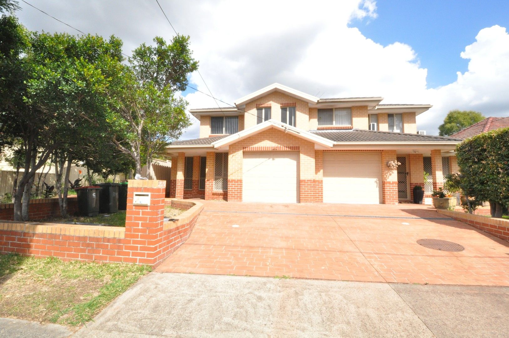 3 bedrooms Duplex in 18 Stapleton Street WENTWORTHVILLE NSW, 2145