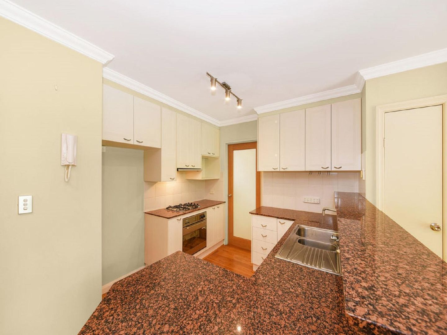 22/21 Water Street, Hornsby NSW 2077, Image 2