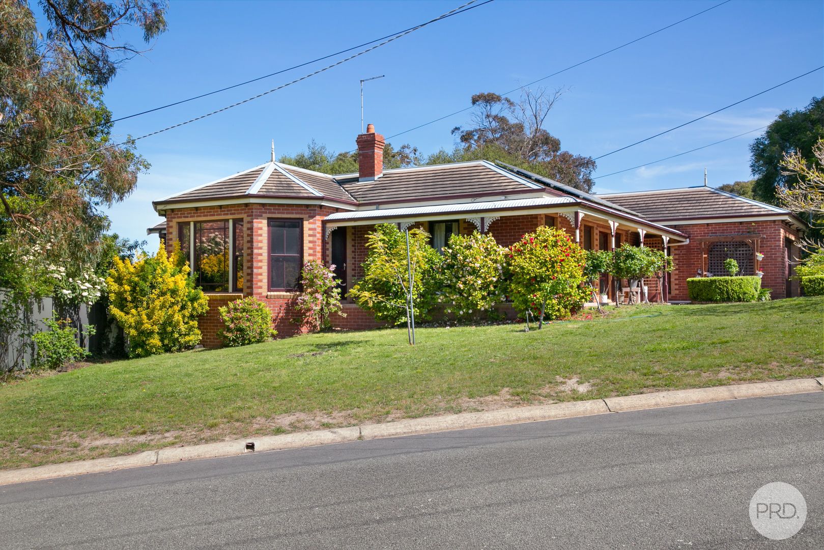 1 Geoffrey Grove, Mount Clear VIC 3350, Image 1