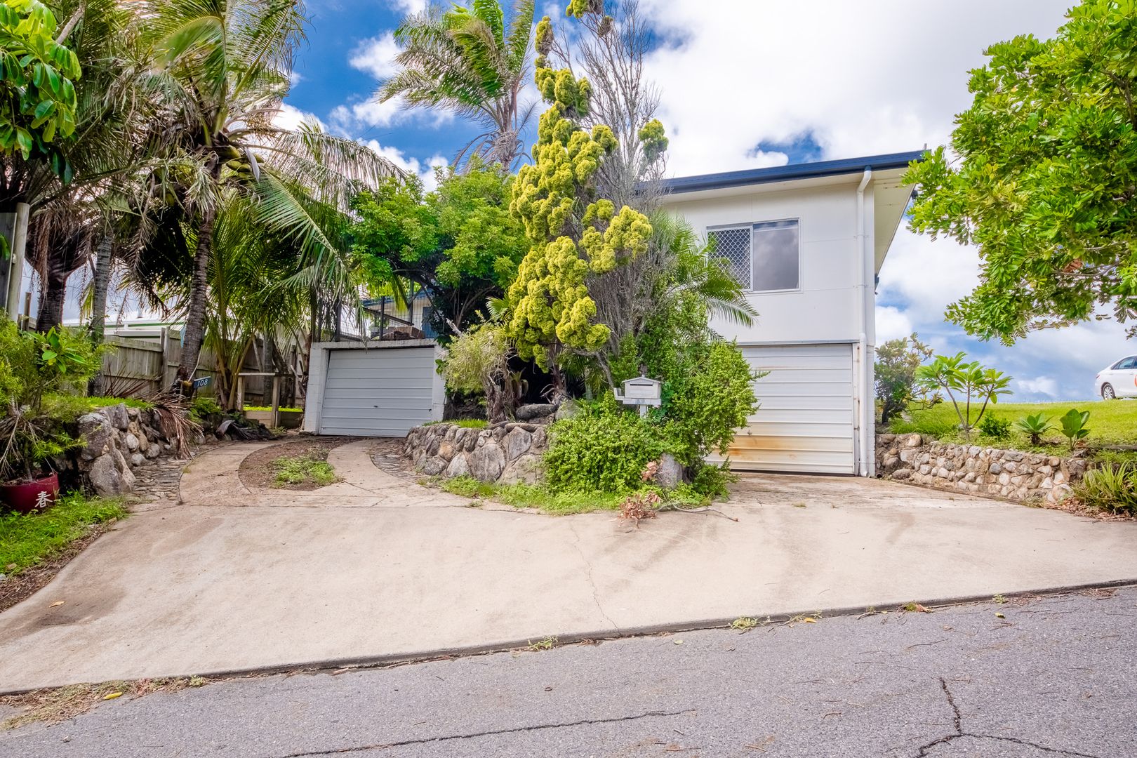 108 Matthew Flinders Drive, Cooee Bay QLD 4703 House For Rent 550