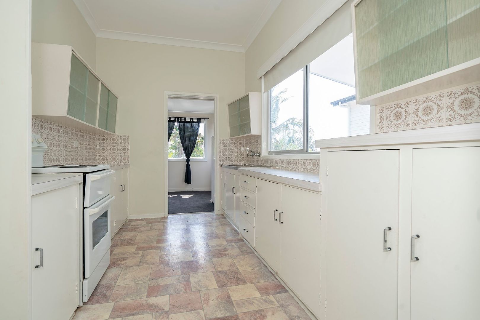 1/212 Warners Bay Road, Mount Hutton NSW 2290, Image 2