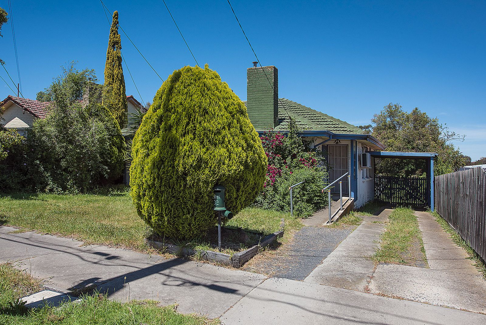 32-32a Lane Crescent, Reservoir VIC 3073, Image 2