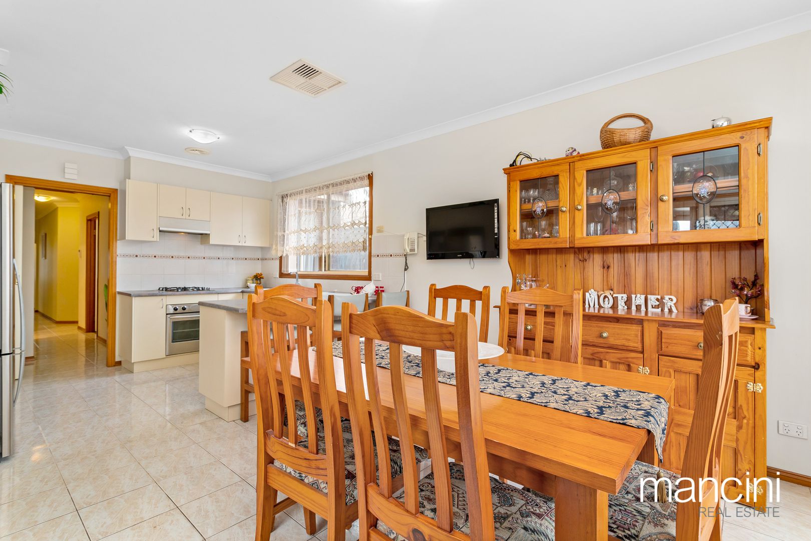 1/3 May Avenue, Altona Meadows VIC 3028, Image 2