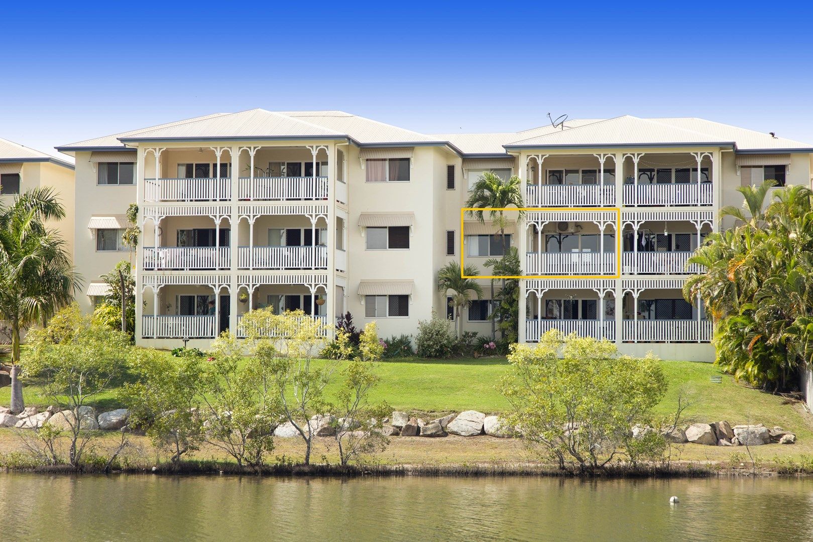 15/24-28 Martinez Avenue, West End QLD 4810, Image 0