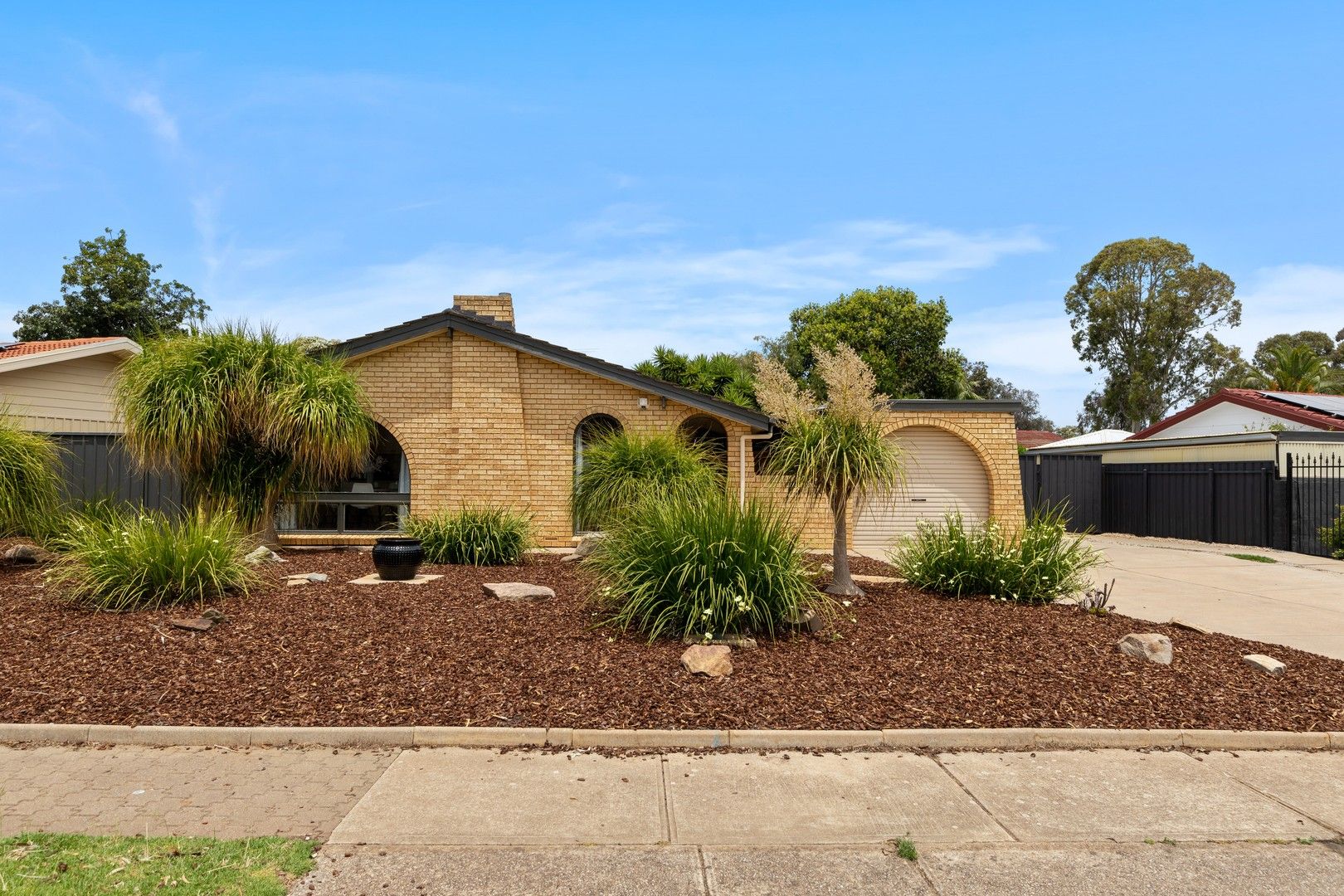 33 Target Hill Road, Salisbury Heights SA 5109, Image 0