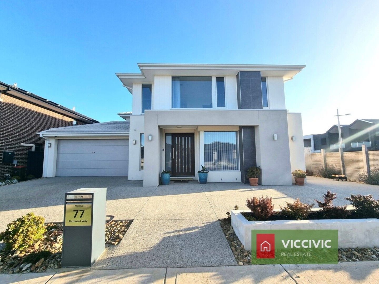 6 bedrooms House in 77 Starboard Way WERRIBEE SOUTH VIC, 3030