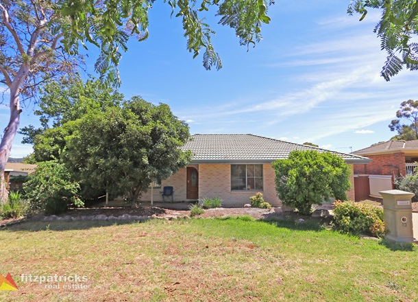 13 Oleander Crescent, Lake Albert NSW 2650